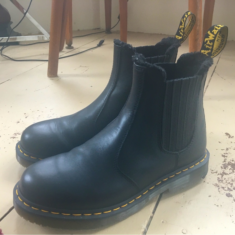 Doc Martens Wintergrip Chelsea boots - black - men’s size 8/women’s size 10